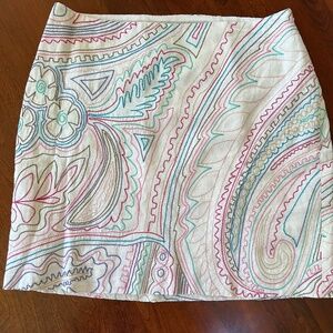 Embroidered Cotton mini skirt with linen lining